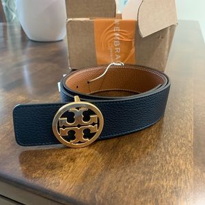 Tory Burch logo belt